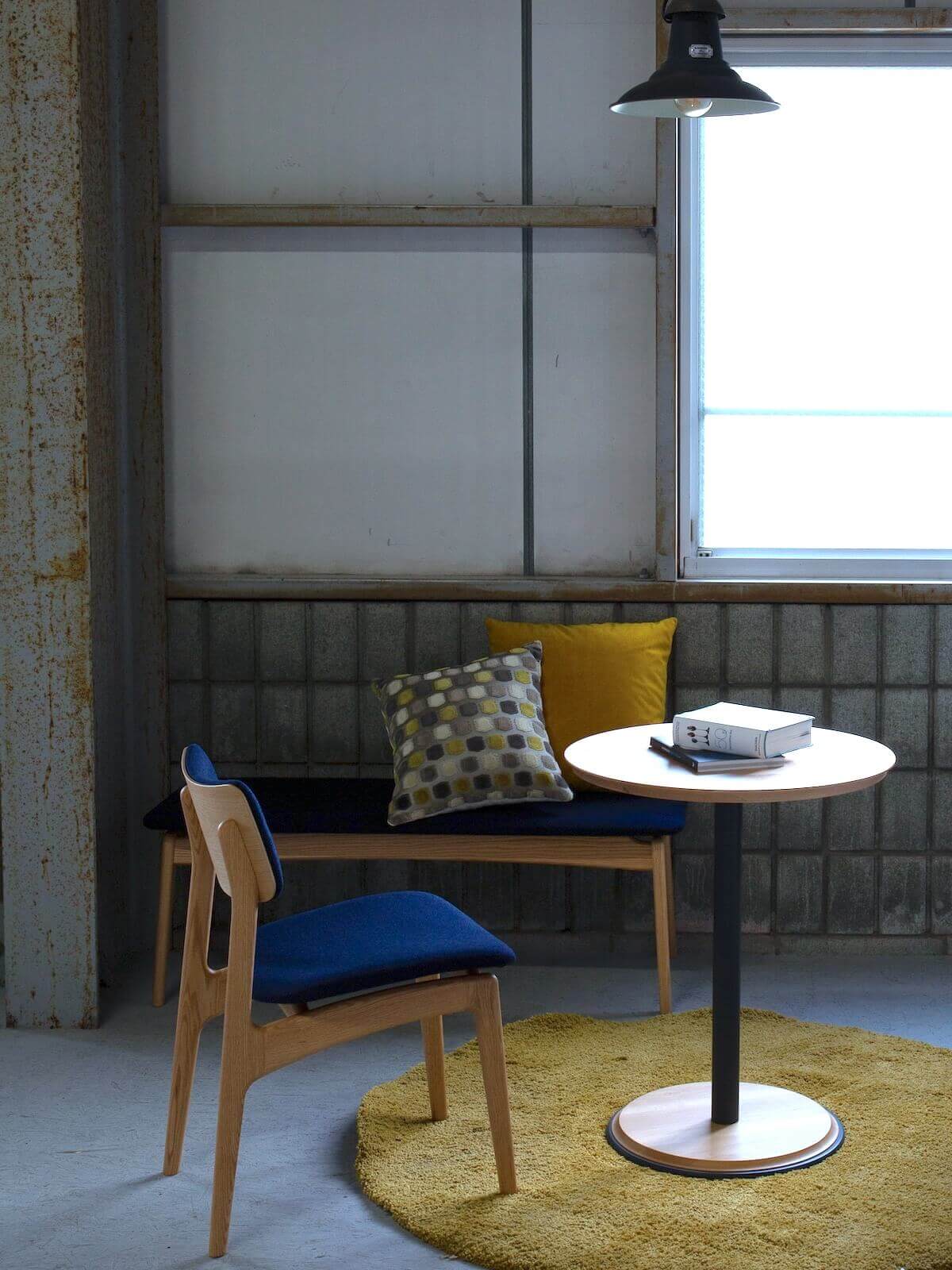 平田椅子製作所 / ハーレチェア / ナチュラル Fabric by Maharam