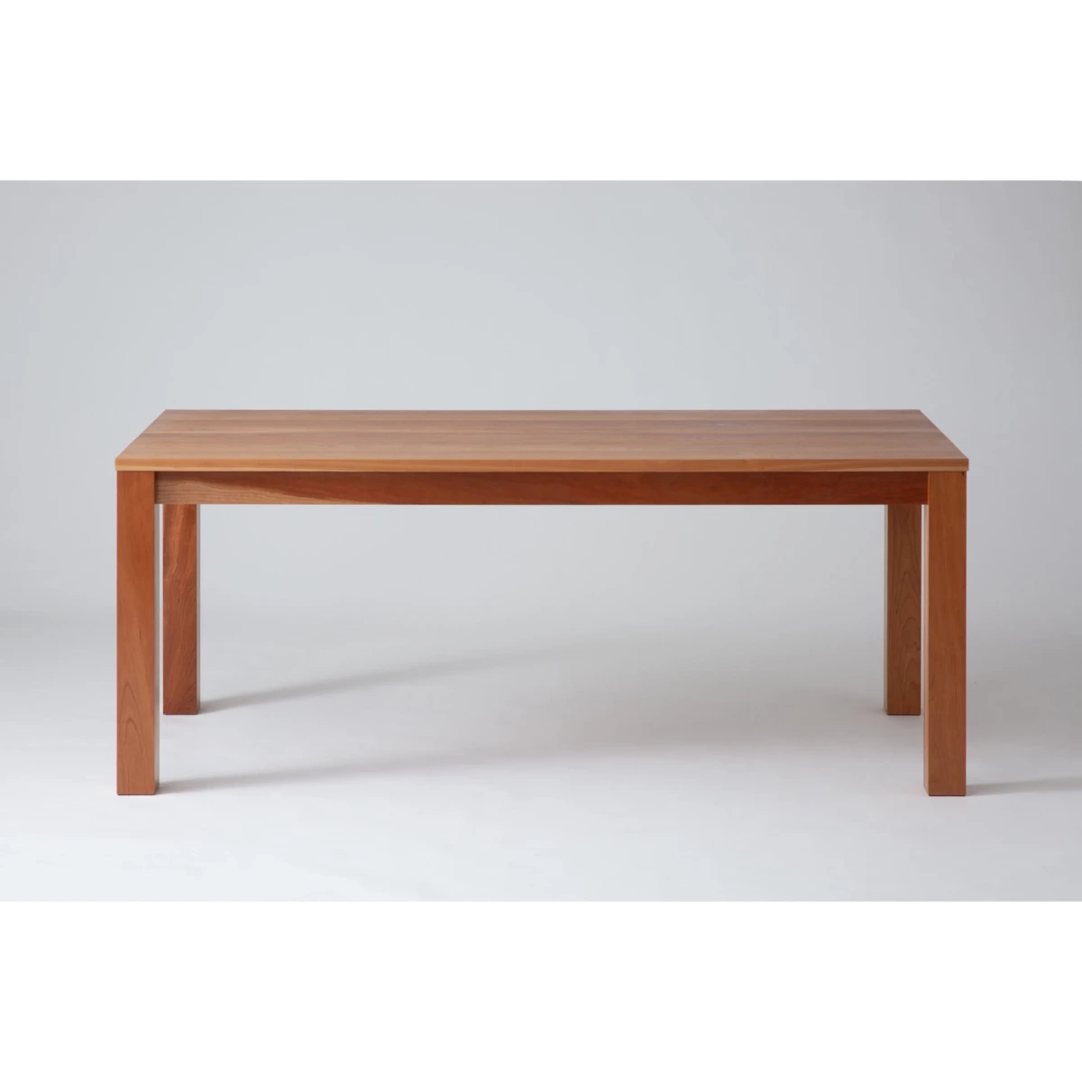 大川家具 オリジナルダイニングテーブル / 幕板付木脚 /  広葉樹無垢材4種類